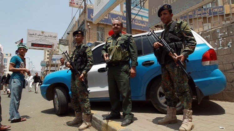 مقتل وإصابة 8 جنود بانفجار عبوة جنوب اليمن