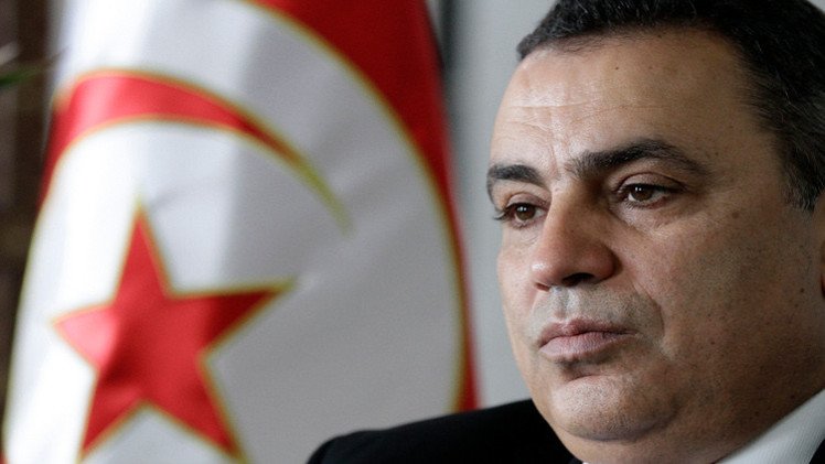 مهدي جمعة يتوعد بالرد الحازم على احتجاجات في تونس 