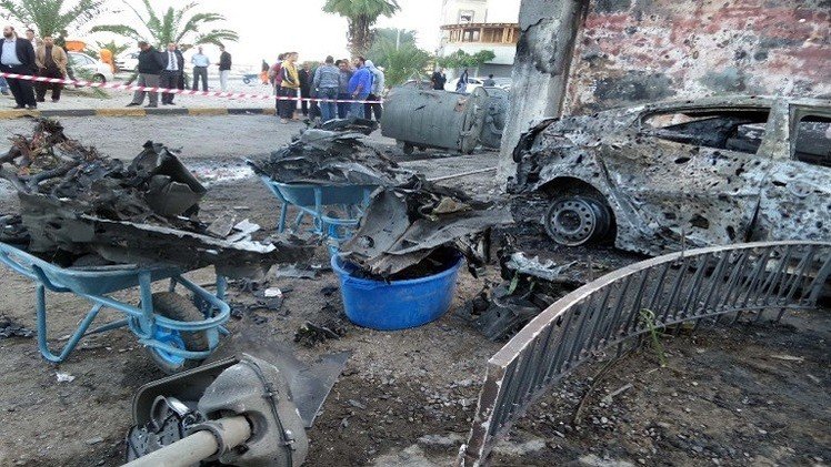 انفجار بطرابلس وحريق ميناء السدرة النفطي يتوسع (فيديو)
