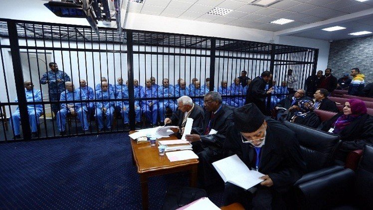 تأجيل محاكمة رموز نظام القذافي إلى الشهر المقبل 