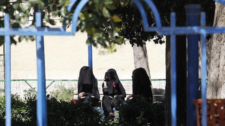 سوريا.. "داعشيات" يعتقلن 15 امرأة في البوكمال