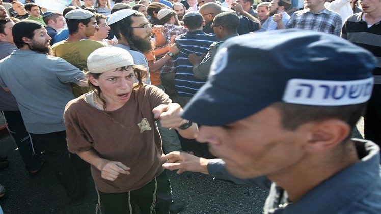منظمة إسرائيلية تقدم شكوى ضد مسؤولين فلسطينيين لمحكمة الجنايات