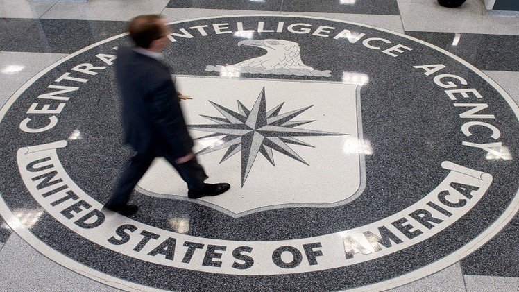 دعوة لملاحقة مدير الـ"CIA" السابق ديفيد بترايوس