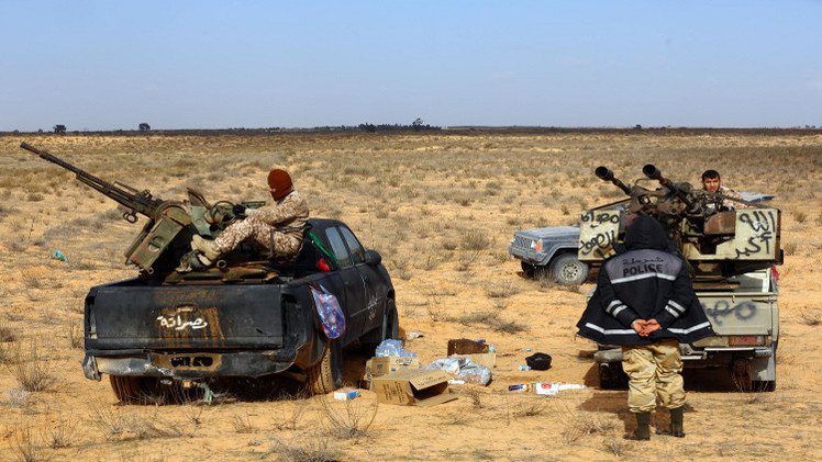 مقتل نحو 40 شخصا في مواجهات وغارات بليبيا