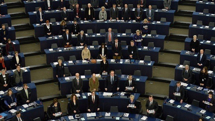 البرلمان الفرنسي يمدد التدخل العسكري ضد "داعش" في العراق