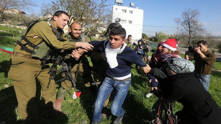 إسرائيل تعتقل 18 فلسطينيا في حملة عسكرية واسعة بالضفة الغربية والقدس
