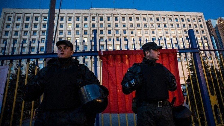 أوكرانيا.. 13 جريحا بانفجار قنبلة في خاركوف (فيديو)