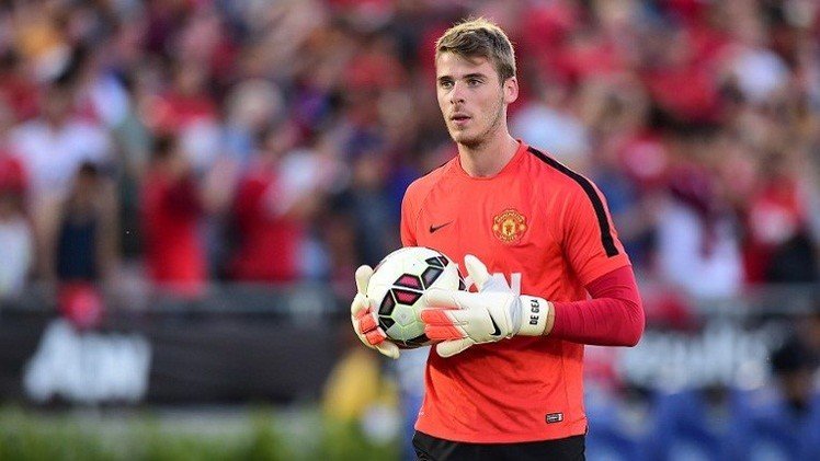 دي خيا بين مطرقة مانشستر يونايتد وسندان ريال مدريد