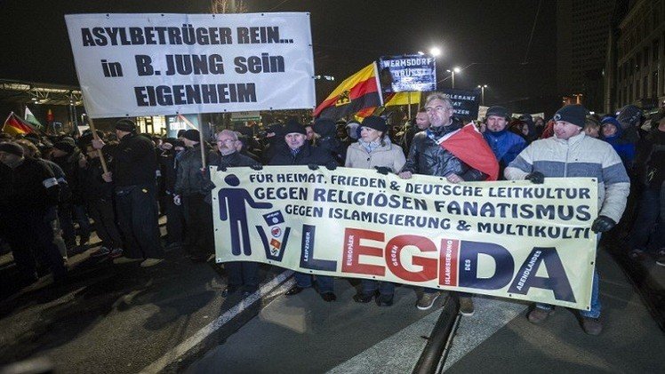 ألمانيا.. حركة "ليغيدا" تحشد 15 ألف متظاهر ضد أسلمة الغرب (فيديو)