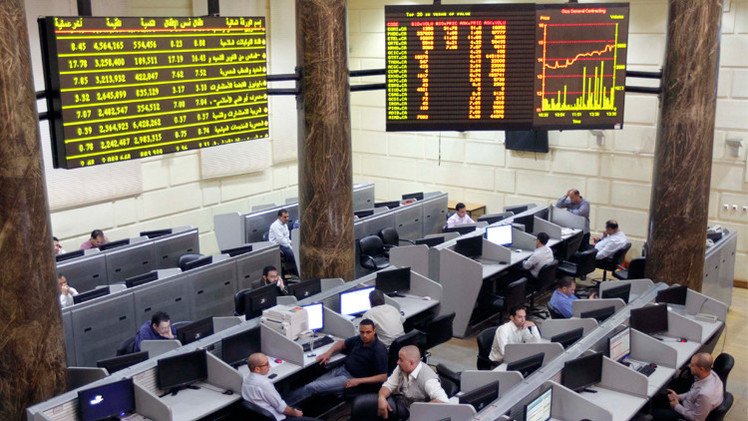 المؤشرات المصرية تنهي تعاملات الأسبوع على تباين 