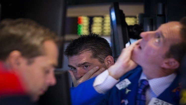 المؤشرات الأمريكية تتراجع متأثرة بأسعار النفط 
