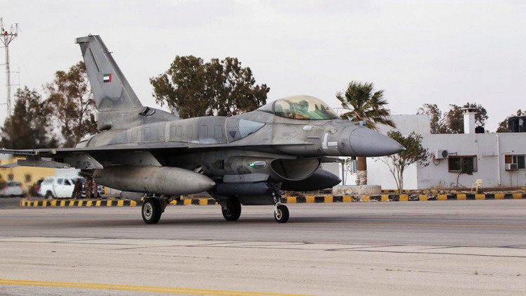 مقاتلات إماراتية تغير على مواقع "داعش" وتعود سالمة إلى الأردن