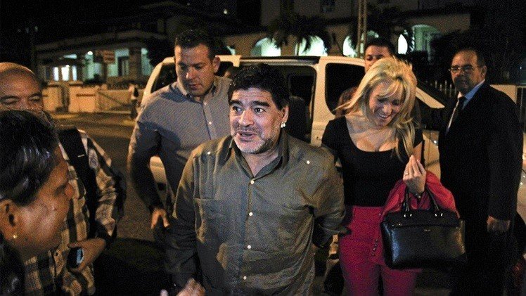 بالصور.. مارادونا بعد عملية تجميل
