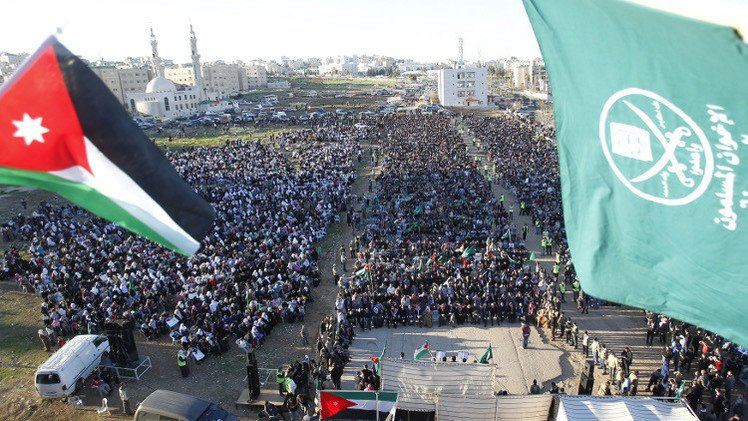 أزمة تهدد بشق صف "إخوان" الأردن وحكم بسجن نائب المرشد