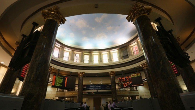 المؤشرات المصرية تصعد من أدنى مستوياتها في شهر  