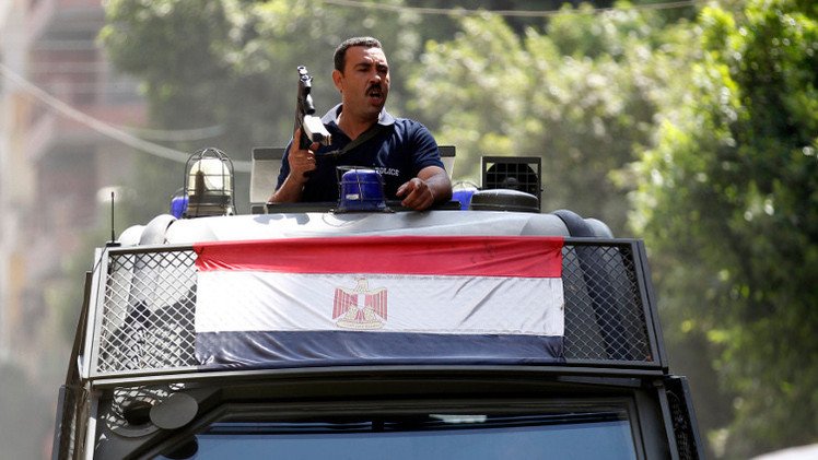 مصر.. مصرع شخصين حاولا زرع قنبلة 