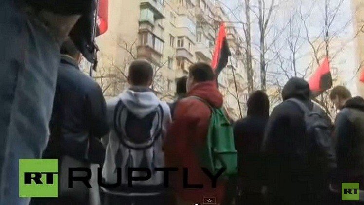 موسكو تطالب كييف بإطلاق سراح 3 صحفيين روس موقوفين