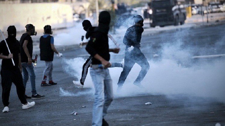 اتهام  17 شخصا بتشكيل جماعة إرهابية في البحرين