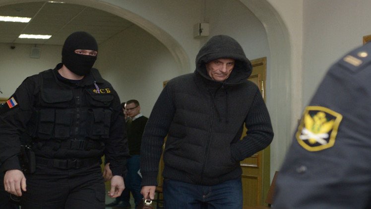 نقل محافظ ساخالين إلى موسكو لاستكمال التحقيقات بقضايا فساد