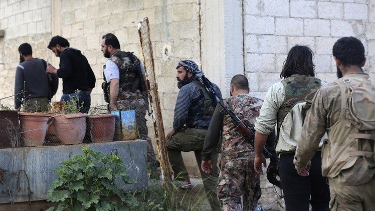 "لواء الأنفال" المعارض يسلم نفسه للجيش السوري