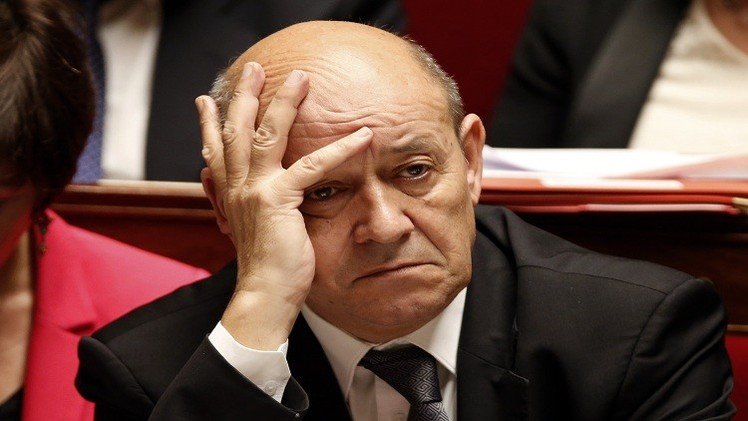 فرنسا تقلص وجودها العسكري في أفريقيا الوسطى وتعززه في الساحل