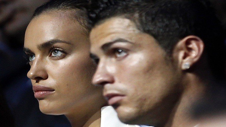 الحسناء الروسية تنفصل عن نجم ريال مدريد لأنه "لم يكن رجلا"