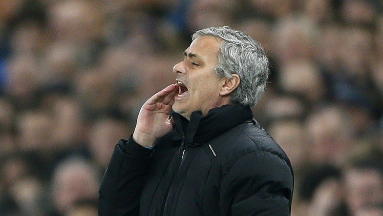 مورينيو يبحث عن الأسباب لمواساة نفسه بعد الهزيمة في دوري الأبطال