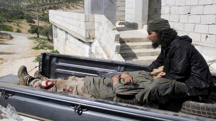 بريطانيا.. 9 طلاب من كلية الطب يلتحقون بـ "داعش"