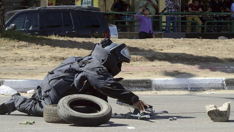 8 جرحى في انفجار قنبلة بالقاهرة
