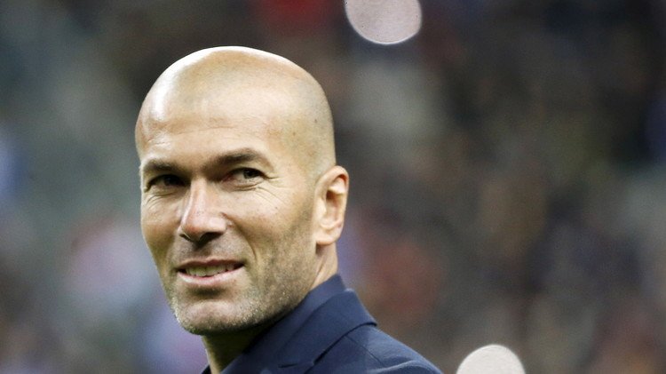 زيدان يلمح إلى رغبة ريال مدريد التعاقد مع نجم ليفربول رحيم