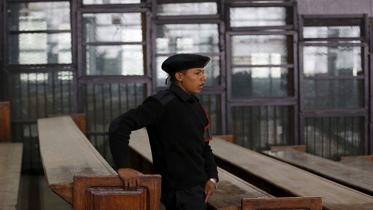 مصر.. إحالة 64 مدنيا على القضاء العسكري بتهمة تشكيل "جناح عسكري"
