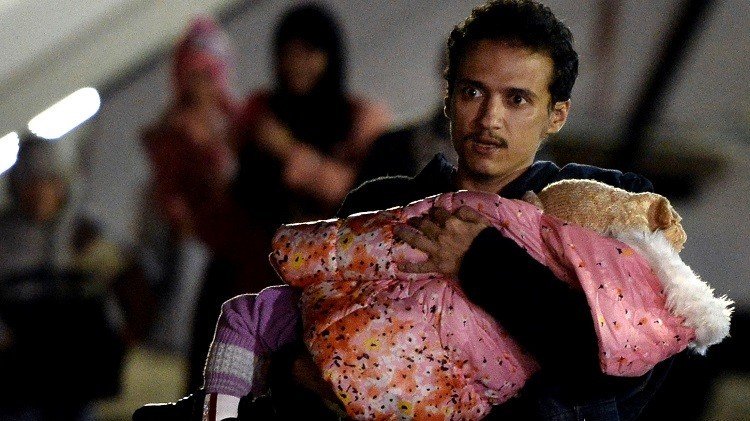 3 طائرات روسية تجلي 440 شخصا من اليمن