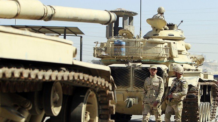 القاهرة تشارك في "عاصفة الحزم" جوا وبحرا فقط