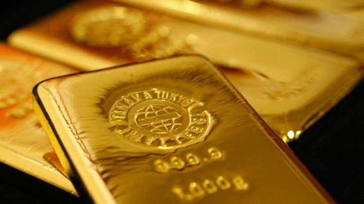 الذهب يتراجع دون 1200 دولار للأونصة