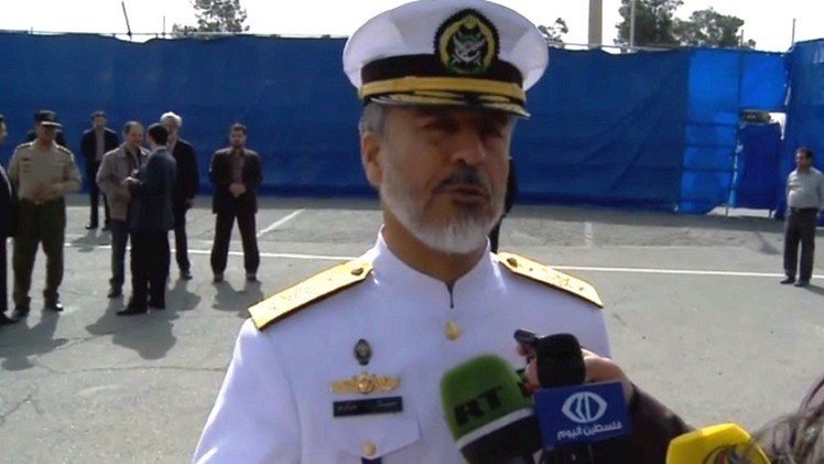 إيران تنفي سحب سفنها الحربية من خليج عدن