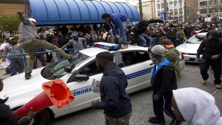 الشرطة الأمريكية تعلن عن اعتقال 235 شخصا إثر احتجاجات بالتيمور
