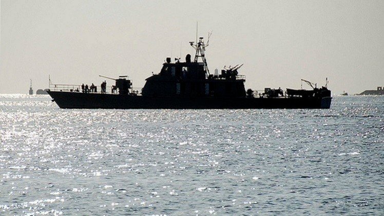 طهران تؤكد وجود مدمرتين إيرانيتين عند مدخل مضيق باب المندب