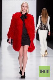 بيلا بتيومكينا – اسبوع الموضة في موسكو