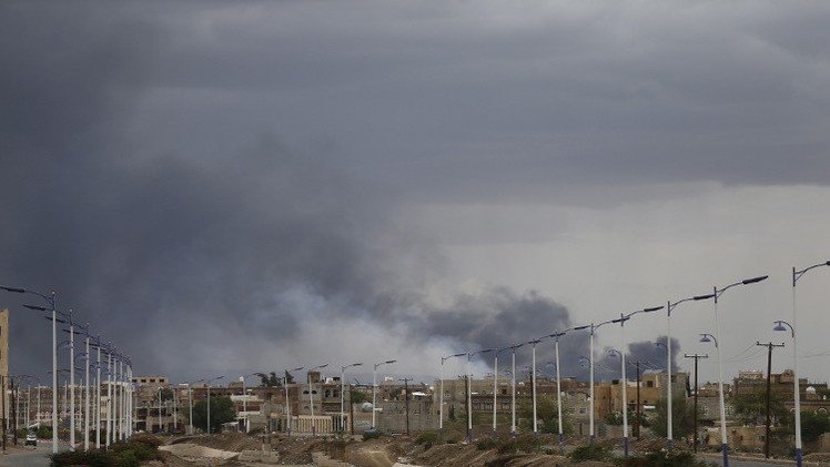 قوات التحالف تكثف القصف على صعدة جوا وبرا