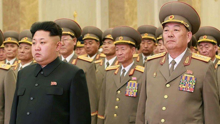 أنباء عن إعدام وزير دفاع كوريا الشمالية بسبب غفوة خلال عرض عسكري