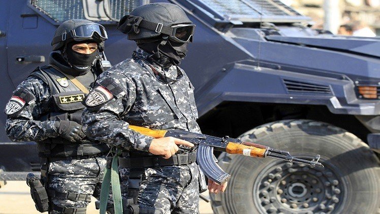 مقتل 8 أشخاص بينهم 4 جنود بتفجيرين في شمال سيناء