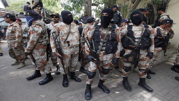 القوات الباكستانية تشن هجوما جويا وبريا واسعا على "طالبان"