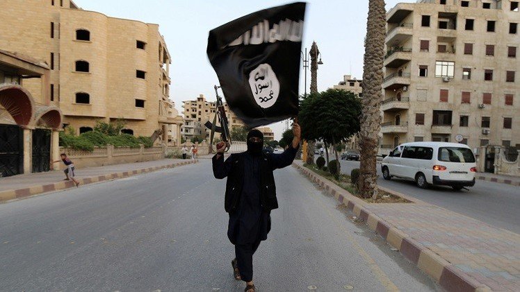 السلطات التركية ترحل فتاة سويدية حاولت الانضمام إلى "داعش"