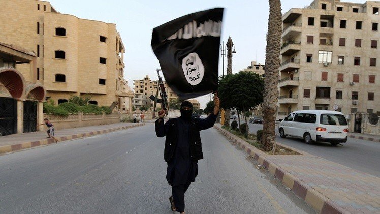 صحيفة: تنظيم الدولة يسعى لشراء قنبلة نووية من باكستان