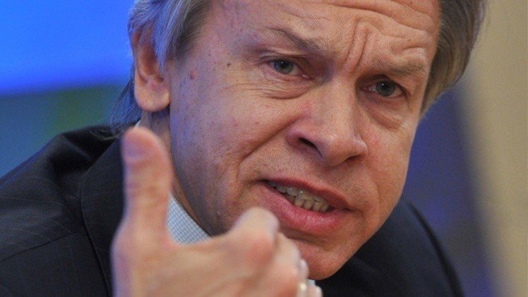 ألكسي بوشكوف: رحيل الأسد يفتح الباب أمام المسلحين للاستيلاء على سوريا ويفكك جيشها