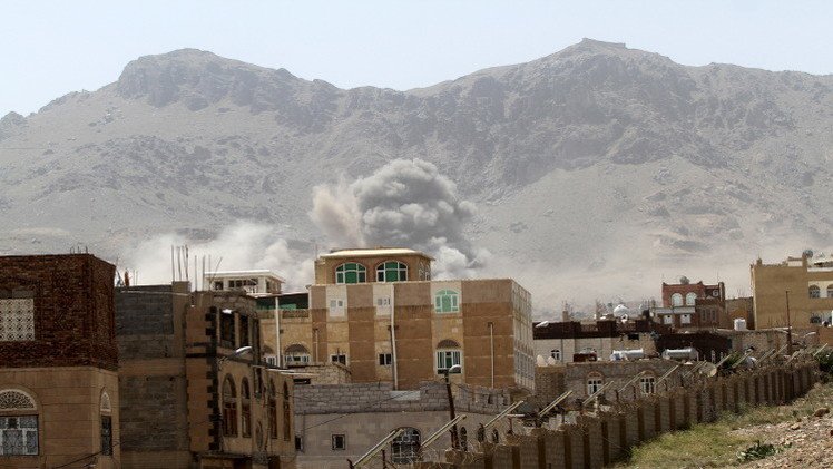 الحوثيون يتقدمون نحو تعز وسط اشتباكات عنيفة
