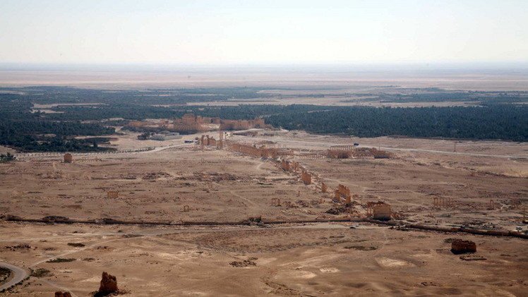 الطيران السوري يقصف مواقع تابعة لتنظيم "داعش" في تدمر