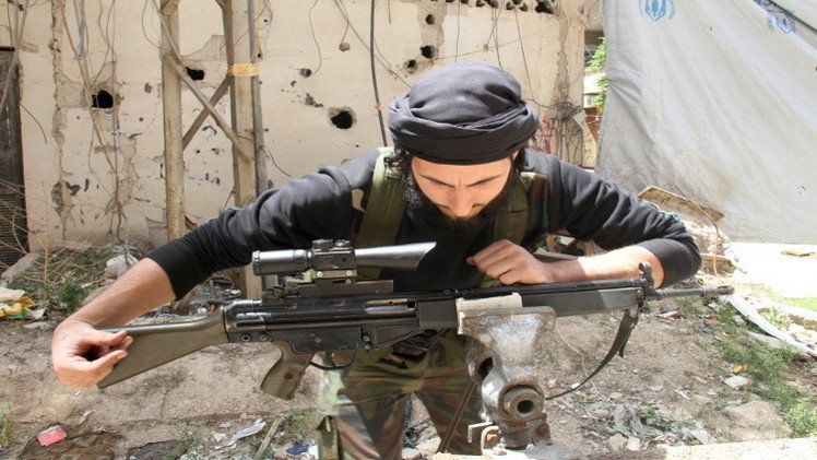 داعش يتقدم في ريف حلب الشمالي ودي ميستورا يندد بغارات السبت