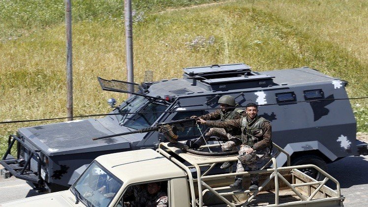 الجيش الأردني يدمر 4 سيارات حاولت اجتياز الحدود مع سوريا