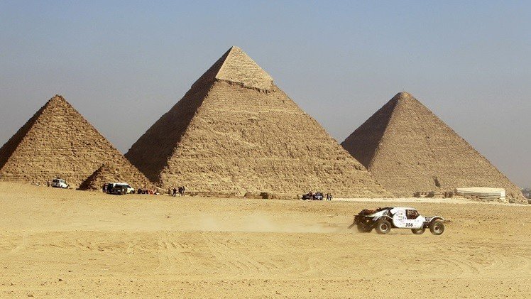 مصر.. مقتل رجلي شرطة برصاص مجهولين  